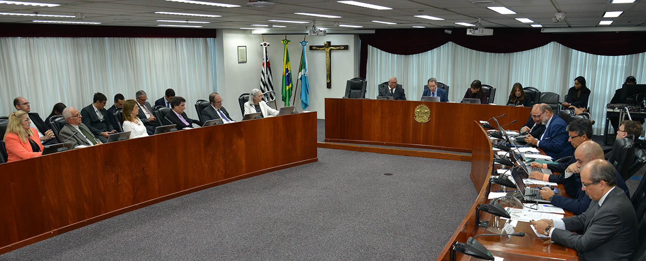 CJF HOMENAGEIA PRESIDENTE DO TRF3